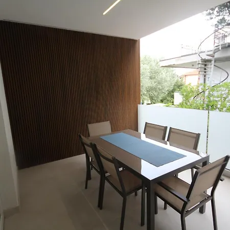 Modernity And Comfort For 5 Guests In Rosolina
